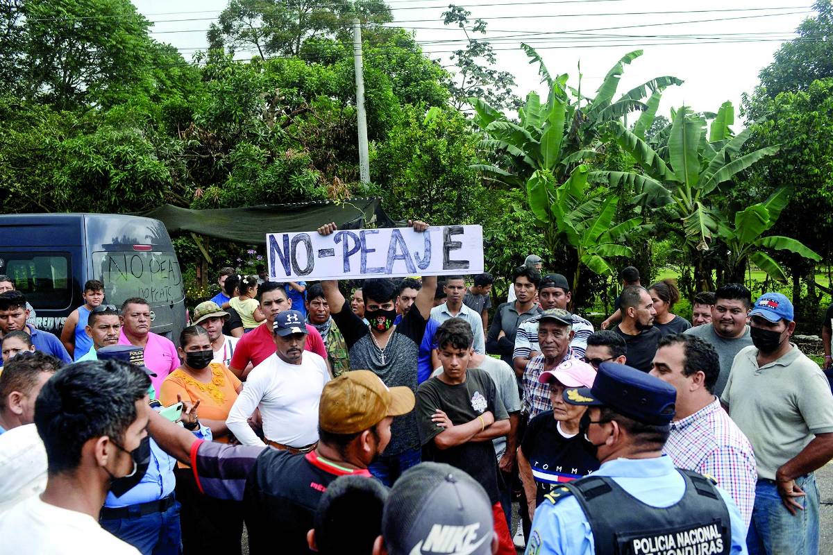Covi: alcaldes pedían que caseta de peaje quedara en Santa Cruz
