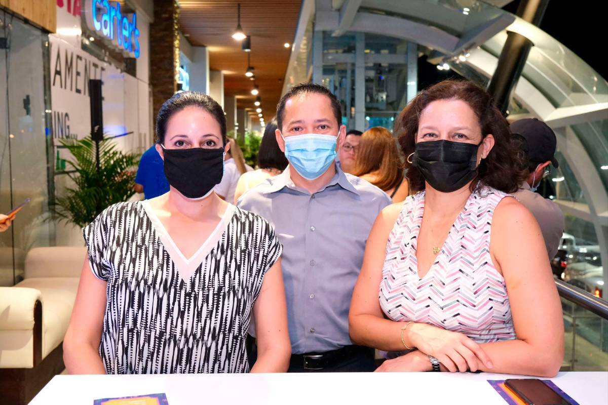 Cóctel por la inauguración  de El Pinche