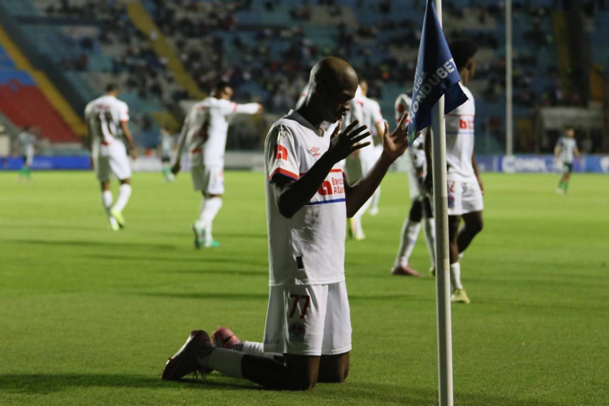 Le festejó al Olimpia a lo Lamine Yamal, debut soñado y bronca de Tota Medina