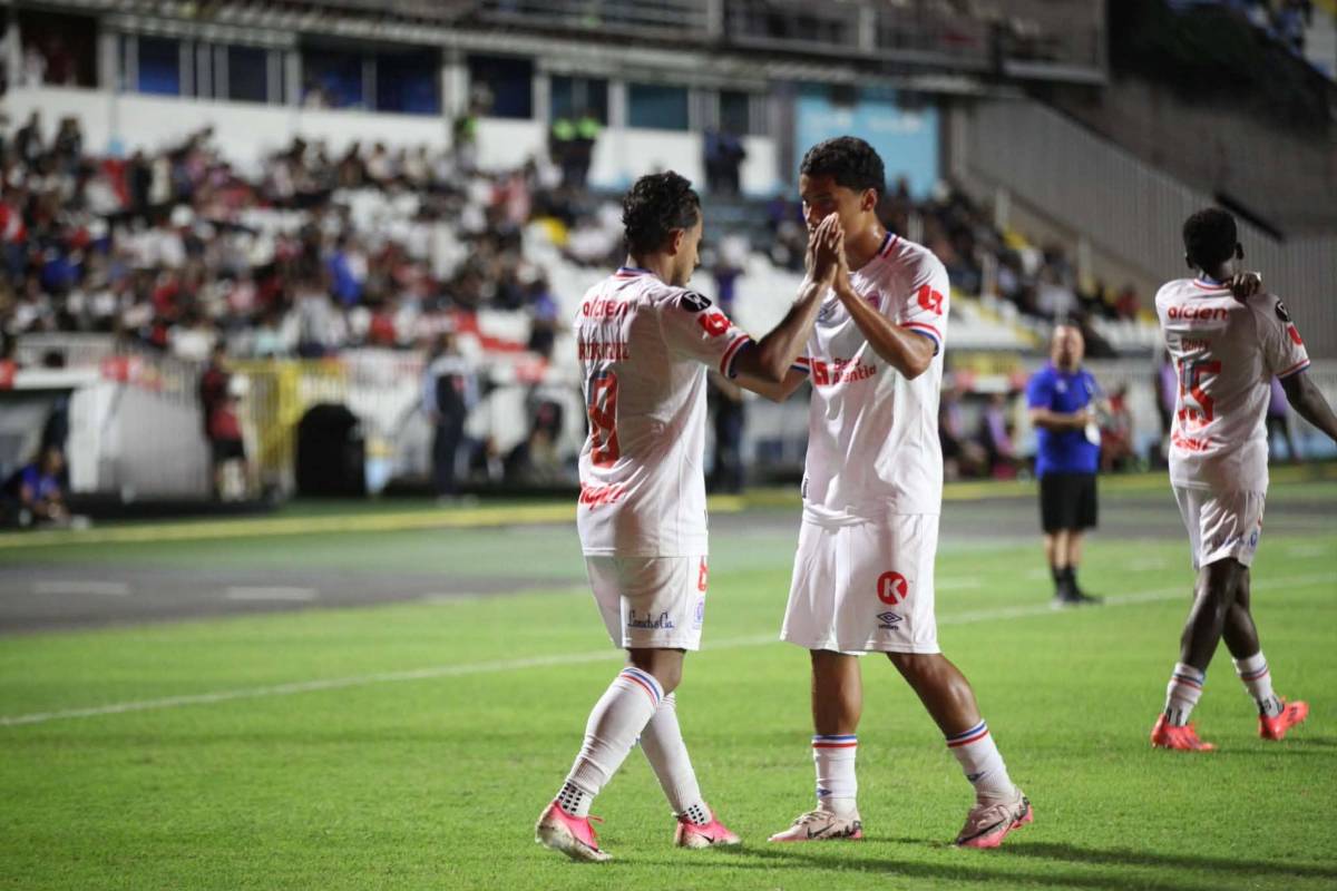 Olimpia celebra, polémica e indignación en Mixco y motivo del festejo de Edwin