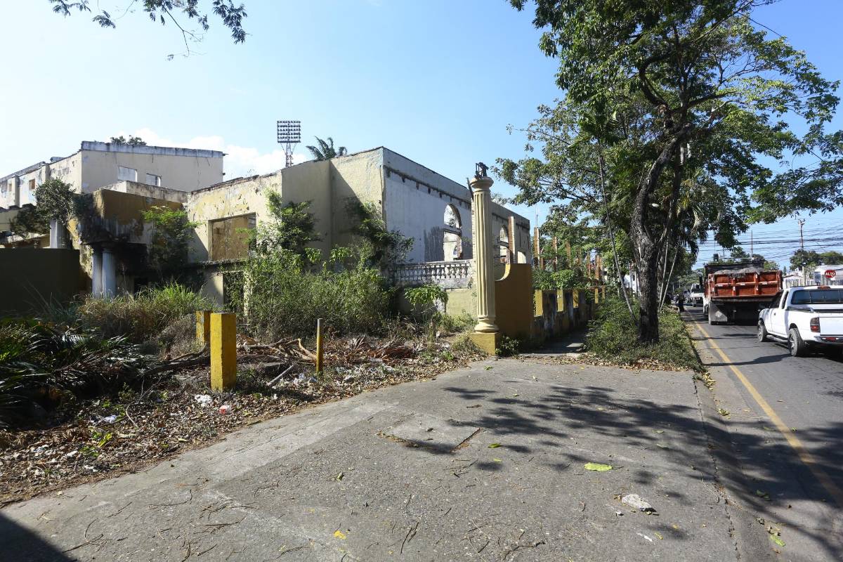 Casino Sampedrano, de sitio emblemático a baño público