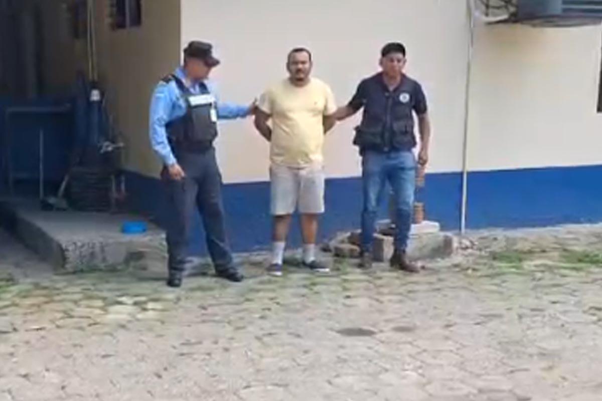 Estados Unidos entrega a Honduras a Nery Otoniel Chávez