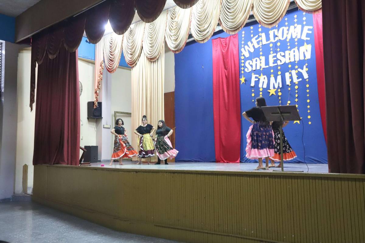 El Instituto María Auxiliadora celebra convivio familiar