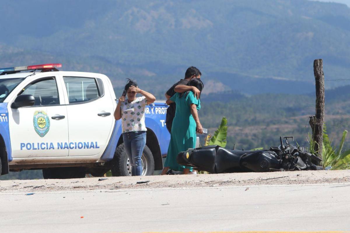 Hijo lamenta la muerte de su padre en accidente cuádruple en El Paraíso