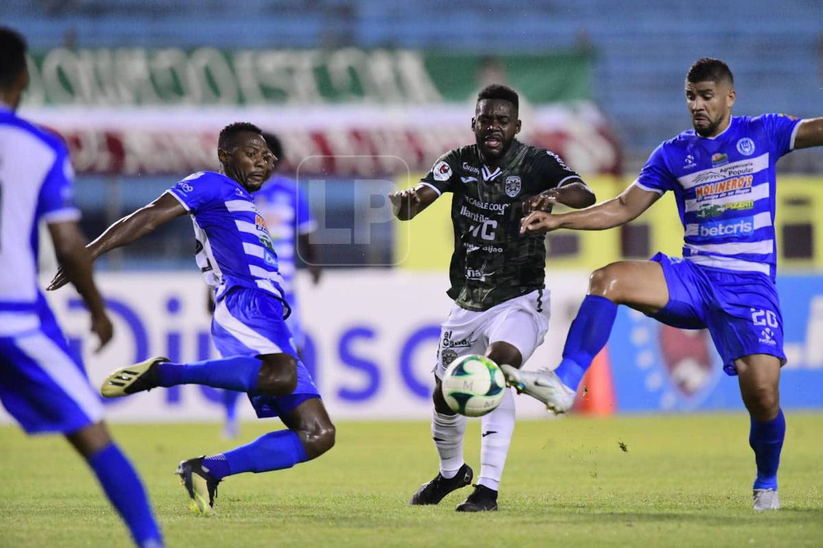 Golazo de Damin Ramírez in extremis evita la derrota del Marathón ante Victoria