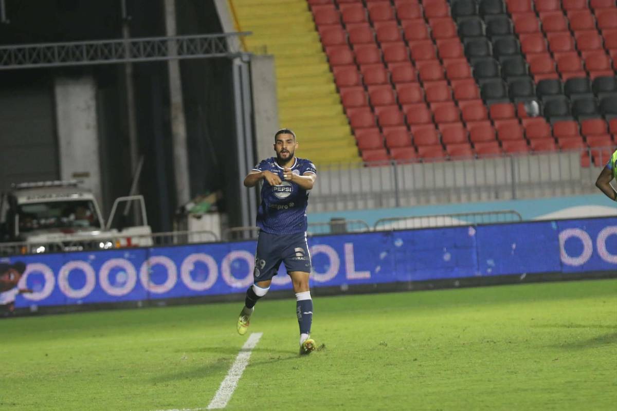 Motagua amarga al Olancho, nueva polémica, beso y lindas chicas en el Nacional