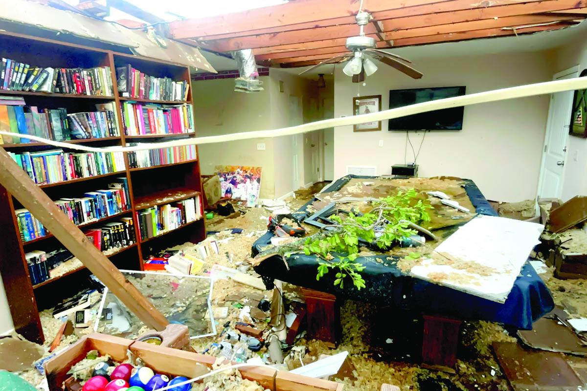 $!El recuento de daños, la rehabilitación de servicios, la asistencia a los afectados y la remoción de escombros es lo que sigue tras el paso arrasador del huracán Milton.