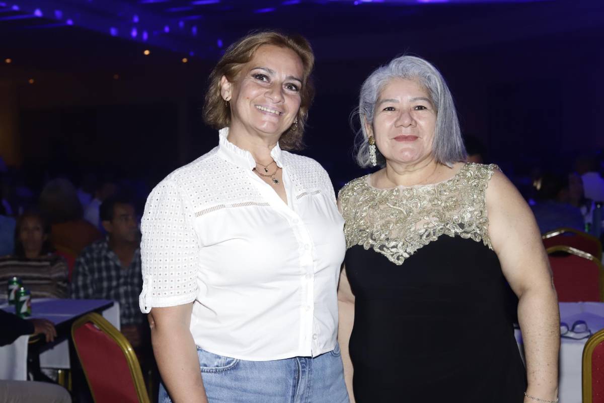 Así disfrutaron los sampedranos el show de Los Iracundos y Germaín de la Fuente