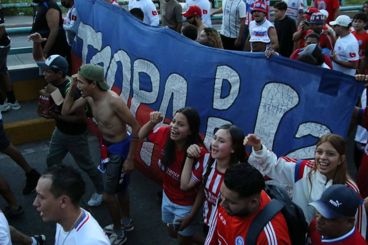 Invasión, beso, identidad de la chica de blanco y lo que pasó con chapines