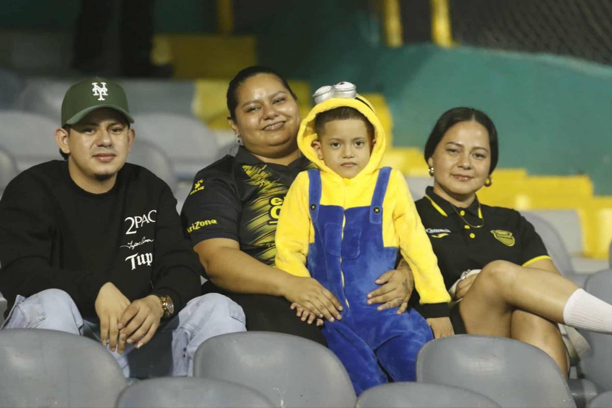 Real España festeja a lo grande, polémica y así sufrió Jeaustin Campos