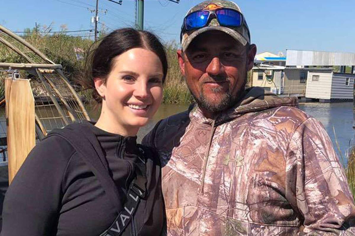 Lana del Rey se casó con un guía turístico