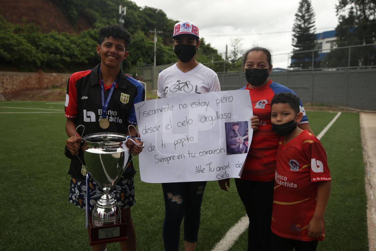 Sub-15 de Olimpia regresó a Honduras tras coronarse campeón de la Donosti Cup en España