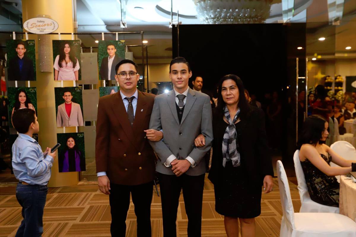 El Instituto Bilingüe Pablo Menzel celebra a sus recién graduados