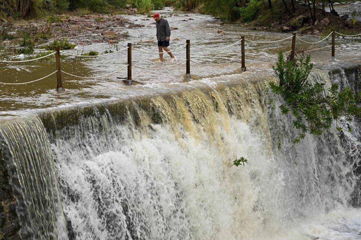 Activan alerta roja en España por fuertes lluvias y riesgo de DANA