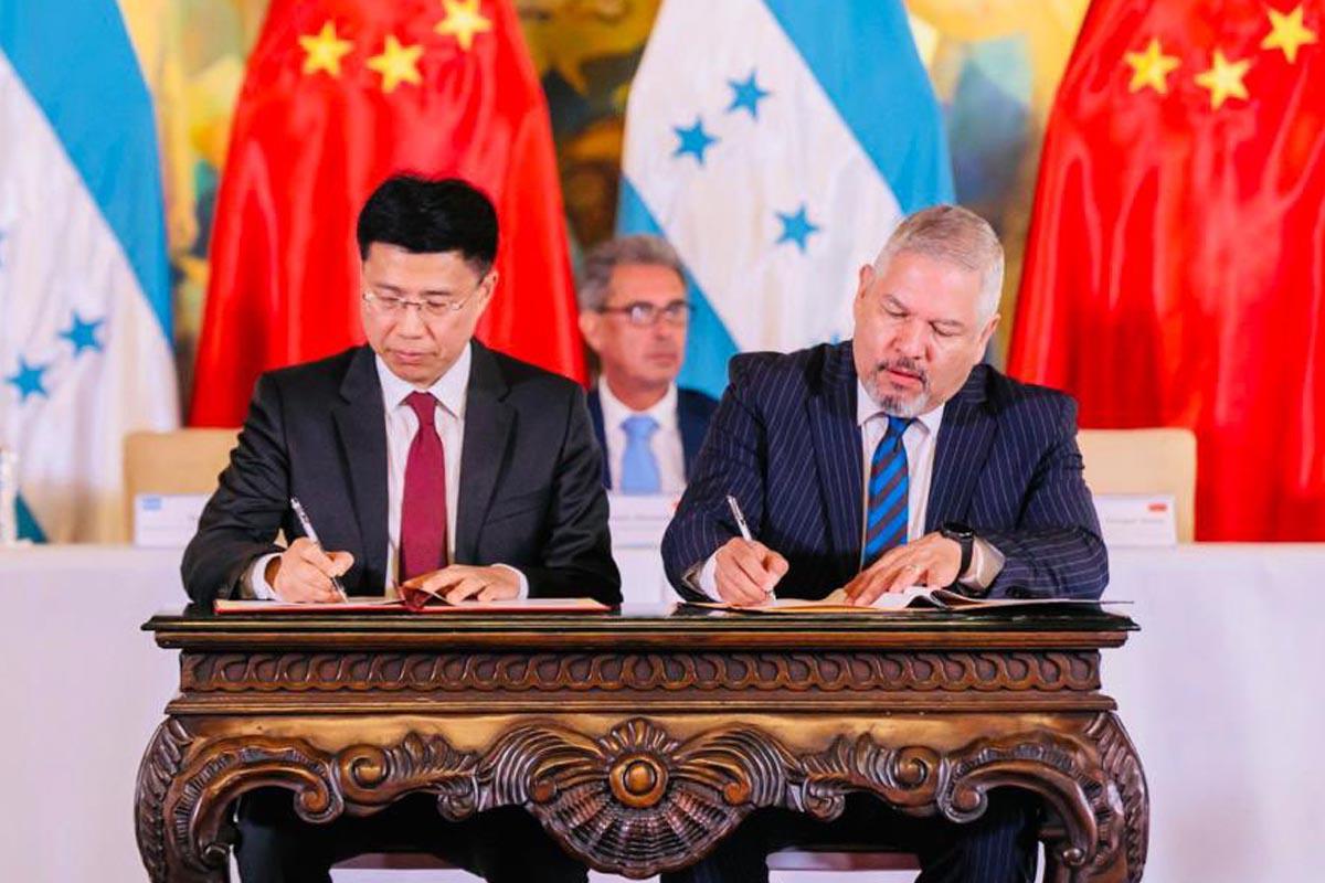 Honduras firma con China acuerdo por $275,6 millones