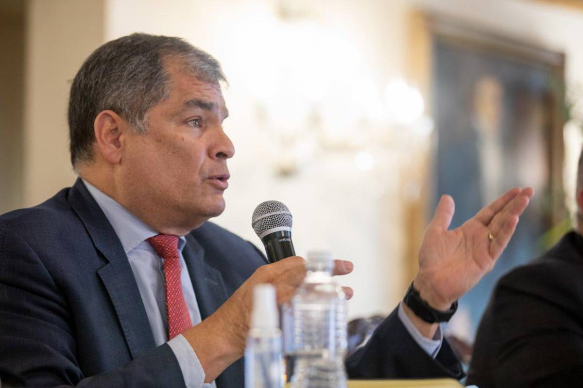 Rafael Correa, expresidente de Ecuador, será asesor del Gobierno de Xiomara Castro en materia económica.