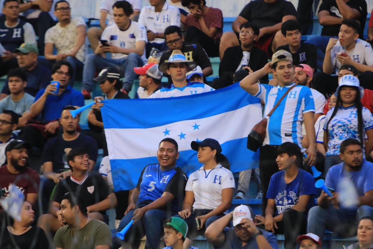 Honduras cumple goleando a Cuba y avanza en la Nations League