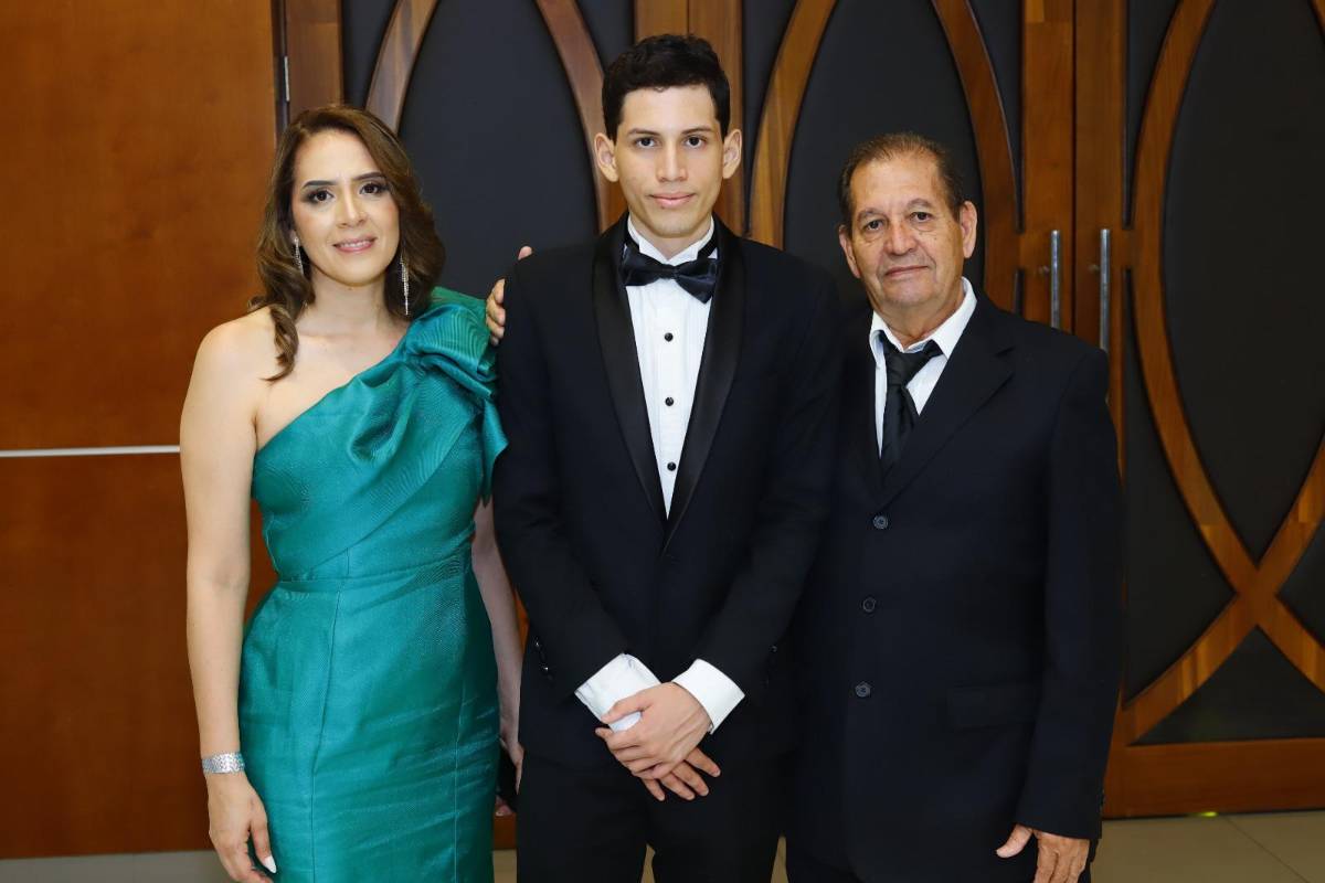 Emoción y elegancia en la gala de la Episcopal El Buen Pastor