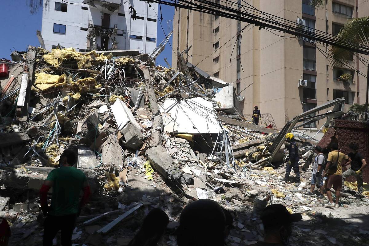 Hondureños quedan varados en Colombia tras terremoto luego de competir en festival folclórico