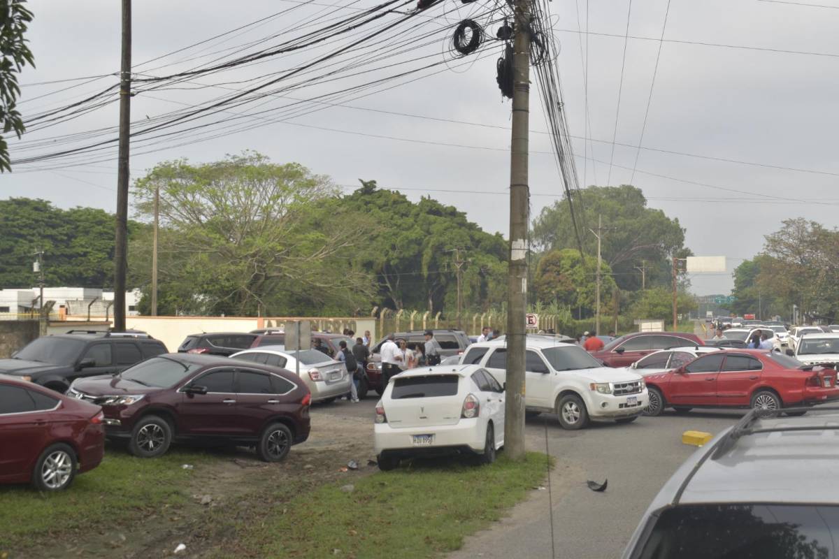 Diez horas lleva toma en el aeropuerto Golosón de La Ceiba