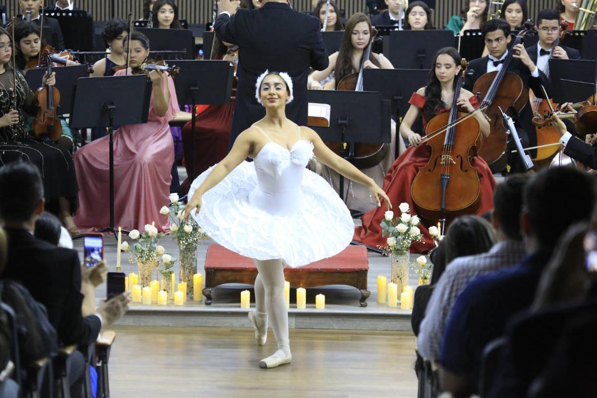 Fotos: Victoriano López festeja su 81 aniversario con gala artística