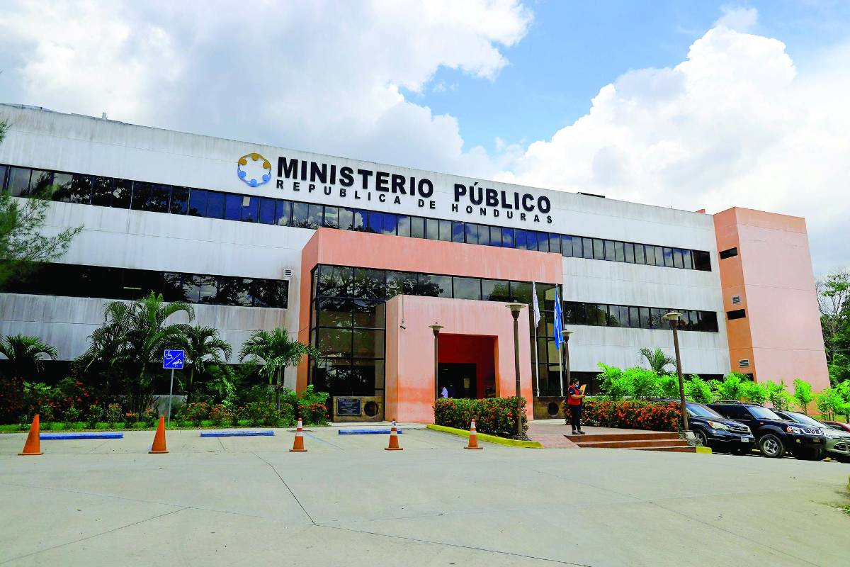 A las 12:00 de la noche termina hoy el mandato de las actuales autoridades del MP.