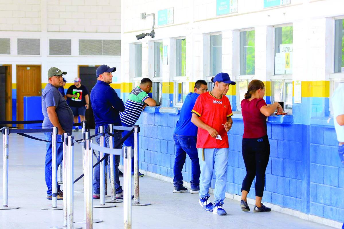 Los migrantes siguen pasando de forma regular hacia Guatemala en camino a Estados Unidos.