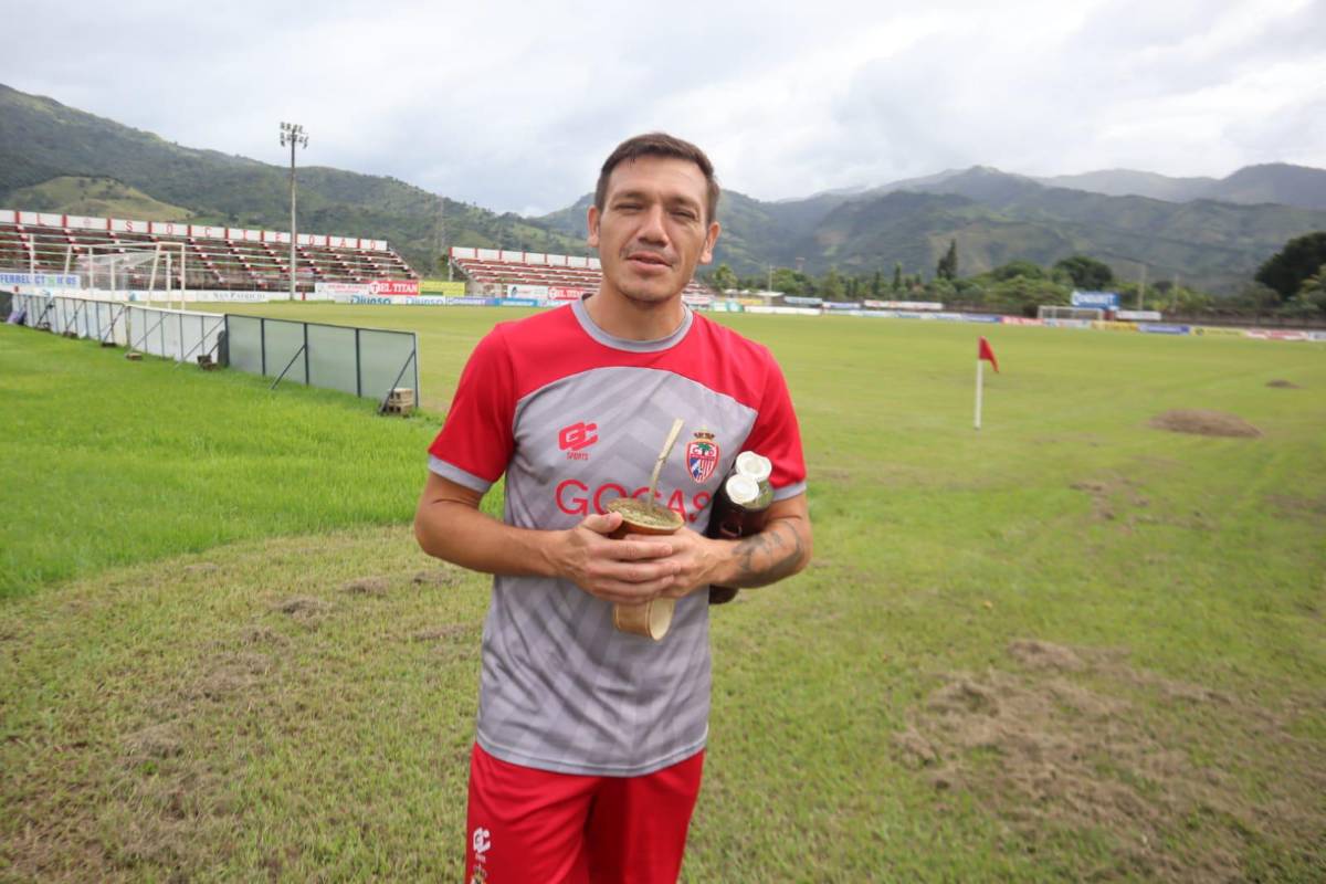 Matías Soto se estrenó con gol en el debut de Real Sociedad ante el Victoria en el inicio del torneo Clausura 2024.
