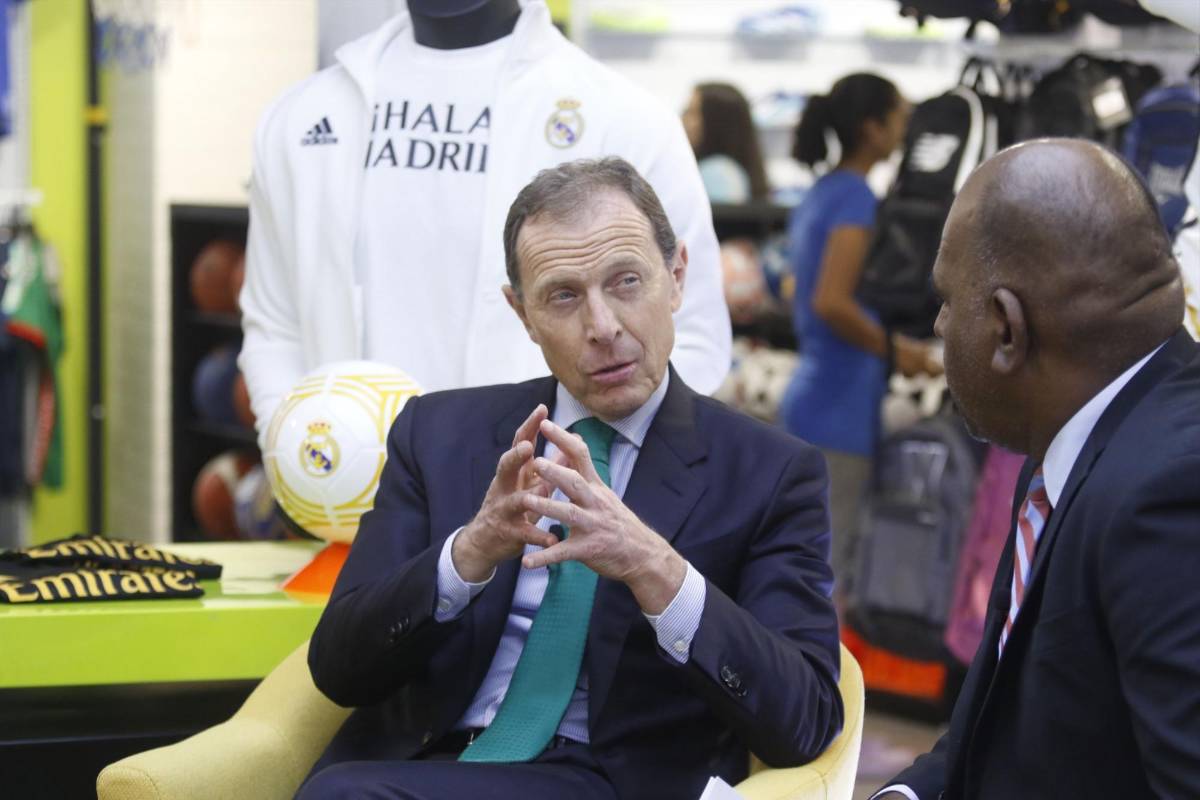 Emilio Butragueño charló con el periodista José Luis Barralaga.