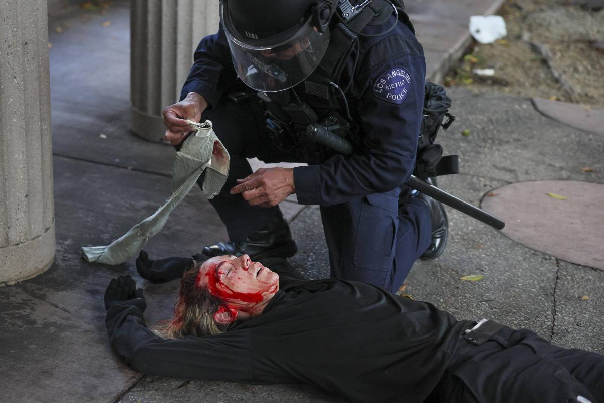 Estallido de violencia en Los Ángeles: Enfrentamientos entre manifestantes y tropas por redadas