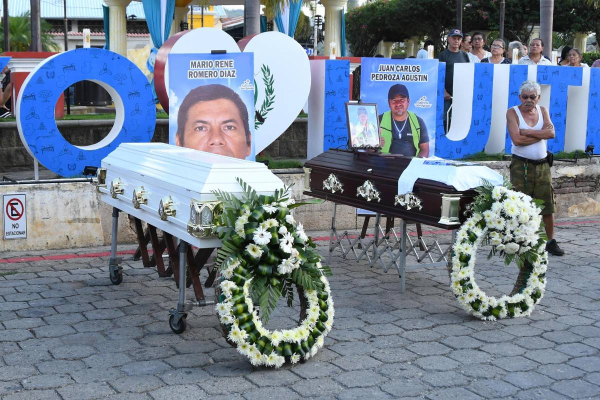 Iban a echar gasolina. Había helicópteros disparando: consternación en Guatemala por masacre