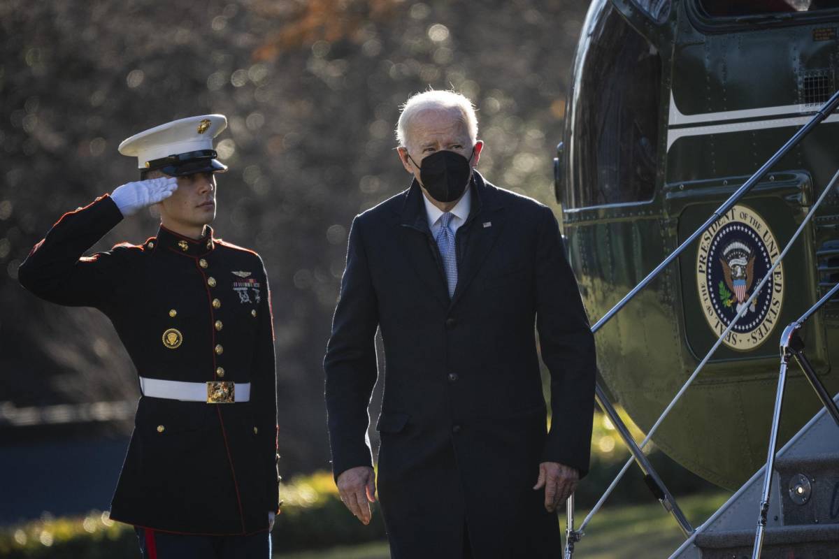 Biden no “confinará” a EEUU pese a repunte de casos de covid, dice la Casa Blanca
