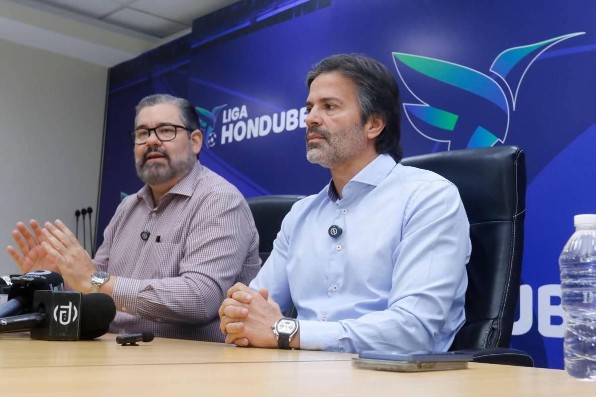 Supremo le responde a ex de Liga Nacional tras crítica por partido de Tiktokers