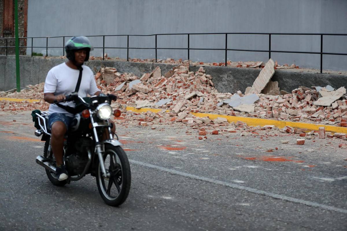 Pánico en Venezuela: Sismo de 7.1 y una réplica de 7.5 sacudieron Caracas