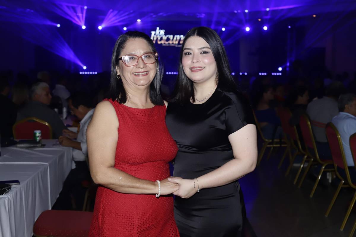 Así disfrutaron los sampedranos el show de Los Iracundos y Germaín de la Fuente