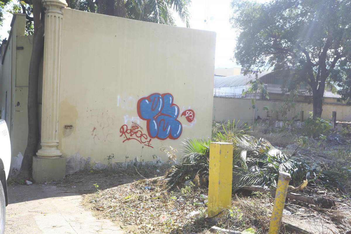 Casino Sampedrano, de sitio emblemático a baño público