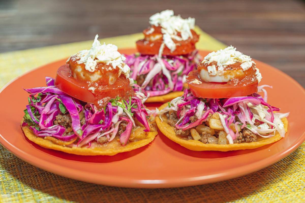 Sabores de mi tierra: enchiladas y otras delicias de la gastronomía catracha