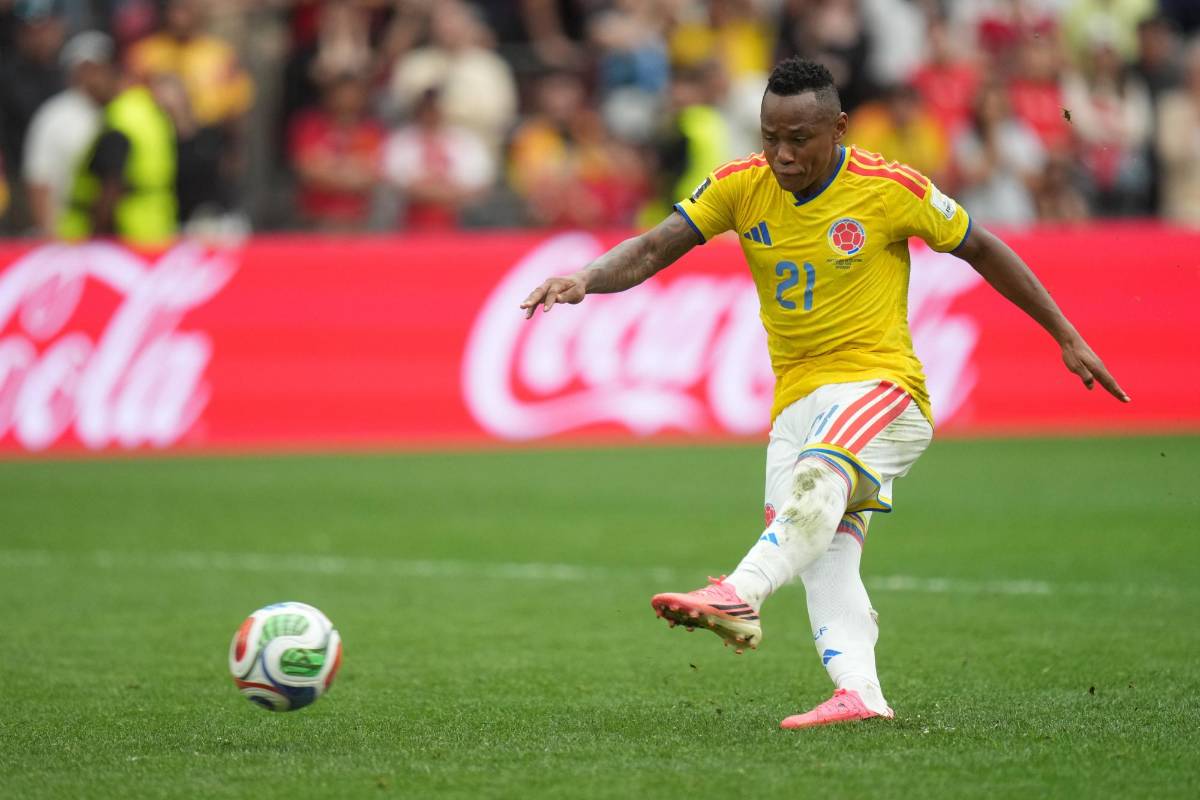 Campaz recibe amenazas tras eliminación del Mundial 2026: Toma sorprendente decisión