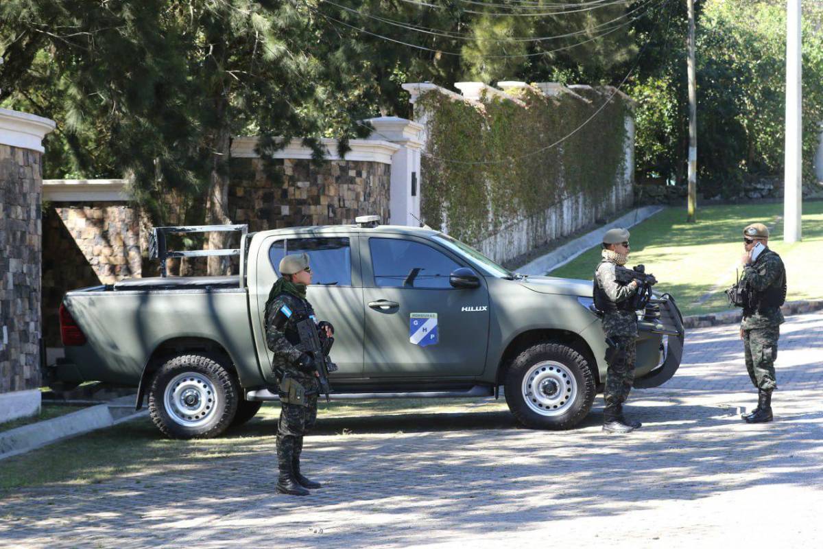 Blindada con resguardo militar permanece la casa del presidente electo Nasry Asfura