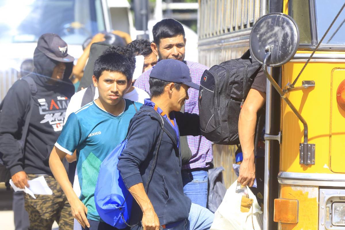 Volver de México: deudas, miedos y los sueños rotos