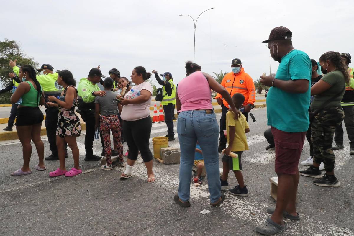 “¿Dónde está el Gobierno?”: caos en Venezuela tras aumento de muertes por terremotos