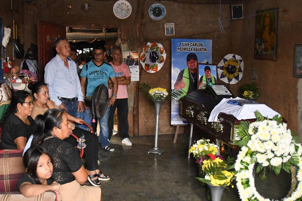 Iban a echar gasolina. Había helicópteros disparando: consternación en Guatemala por masacre