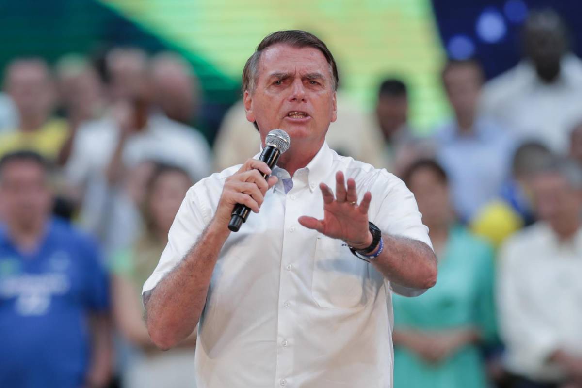 Policía investiga a Bolsonaro por ingreso irregular de joyas