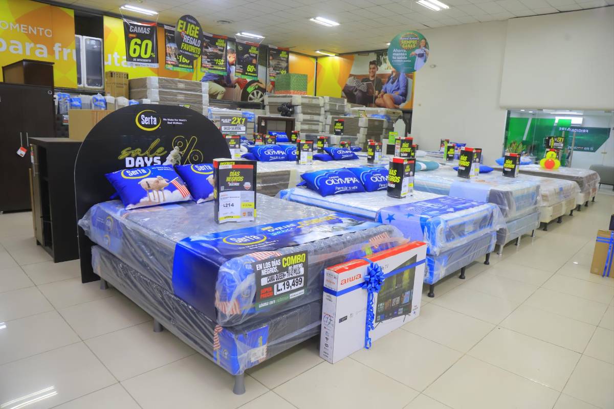 Camas desde L2,999 con descuentos de van hasta el 60%, y junto con ella llevate un televisor de 43 pulgadas.