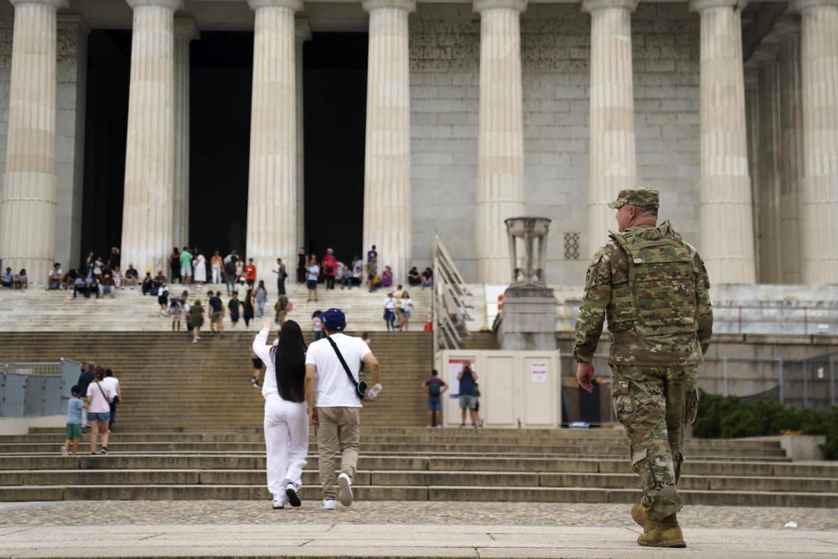 Trump patrullará las calles de Washington con el ejército