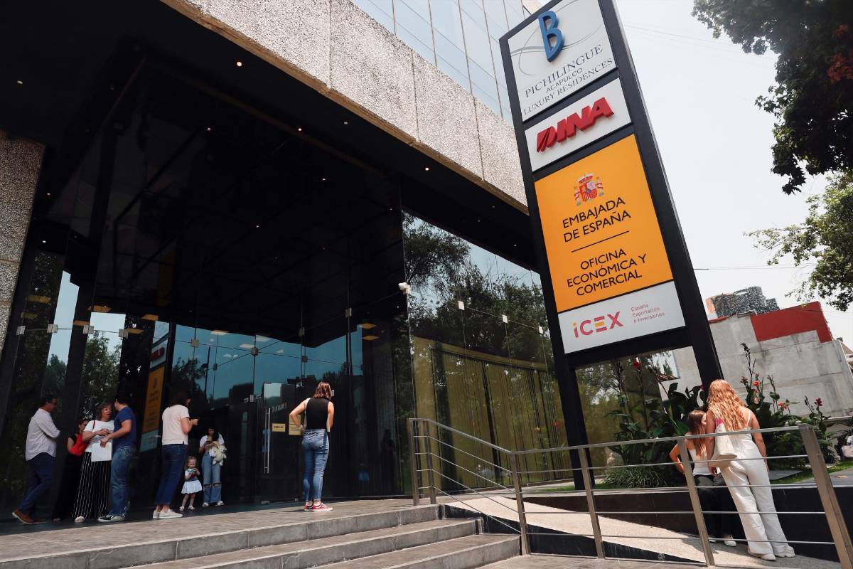 Asaltan y se llevan dinero de embajada de España en México