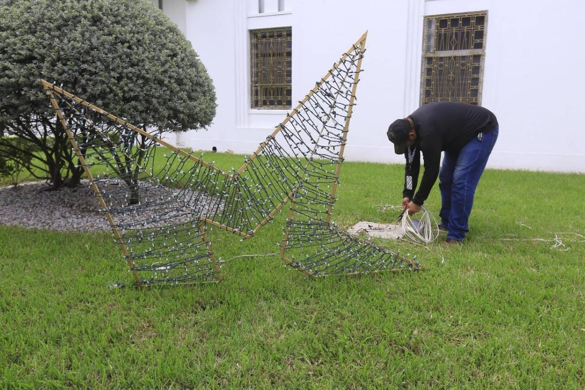 Miles de luces multicolores adornarán el parque central en las fiestas navideñas