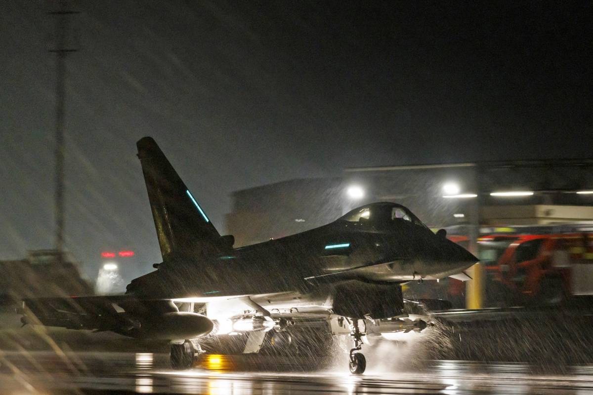 EEUU y Reino Unido bombardean de nuevo a rebeldes yemeníes