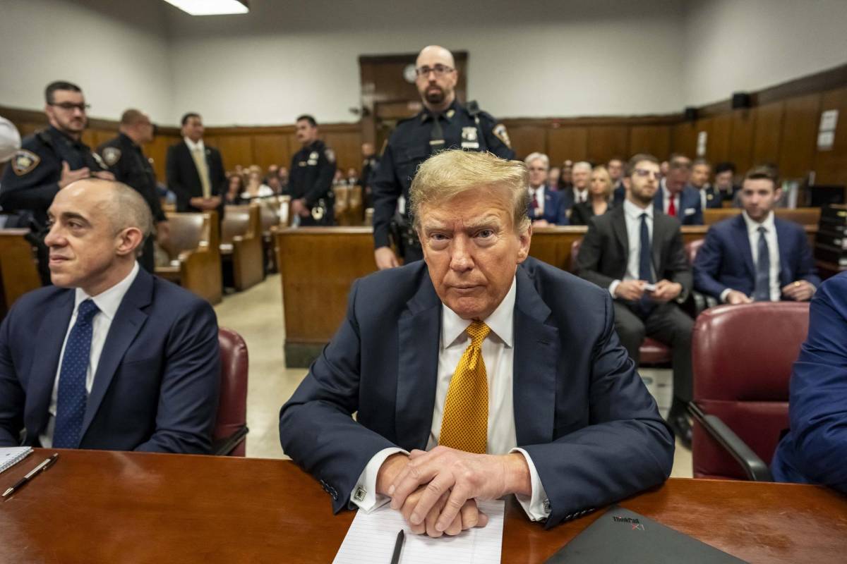 Trump decide no testificar en su juicio penal por falsificar documentos