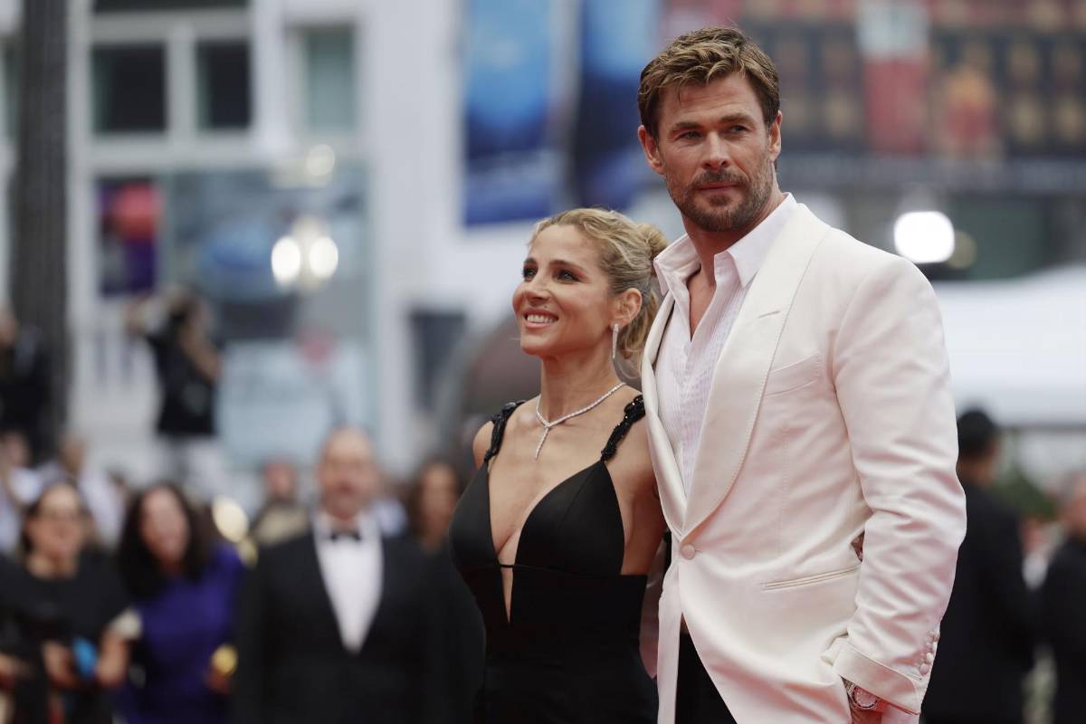 Chris Hemsworth elogia a Elsa Pataky por sacrificarse por su familia